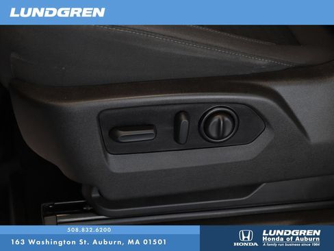 Used 2022 Chevrolet Silverado 1500 RST AWD/4WD image 12
