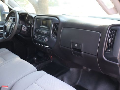 Used 2016 Chevrolet Silverado 2500 W/T AWD/4WD image 17