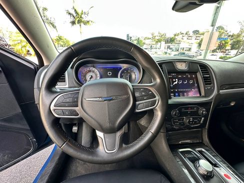 Used 2021 Chrysler 300 Touring w/ Sport Appearance Package RWD image 18