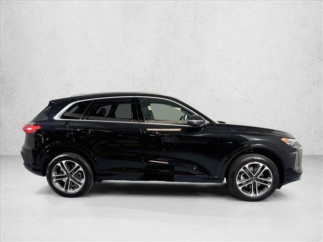 Used 2025 Audi Q5 Premium w/ Convenience Package AWD/4WD image 4