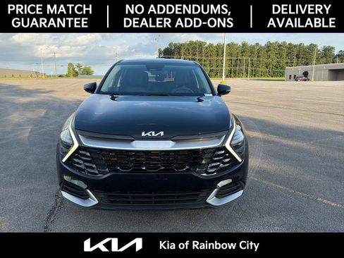 Used 2025 Kia Sportage EX FWD image 2