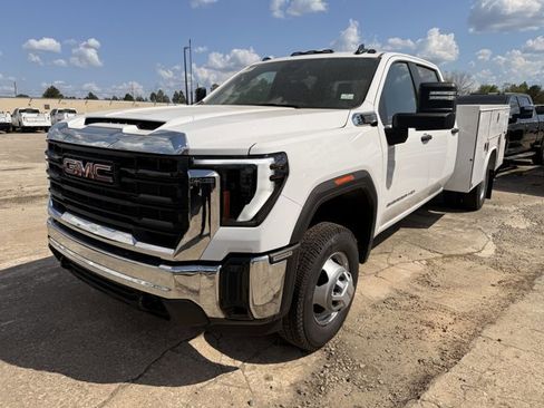 New 2025 GMC Sierra 3500 Pro w/ Convenience Package image 1