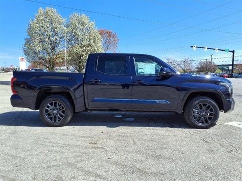 Used 2025 Toyota Tundra Platinum AWD/4WD image 2