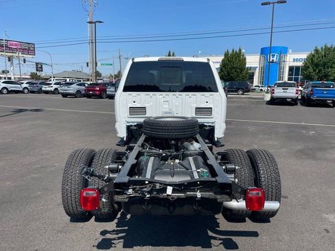 New 2025 Ford F350 XL w/ XL Chrome Package image 16