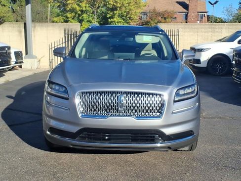 Used 2022 Lincoln Nautilus Reserve image 2