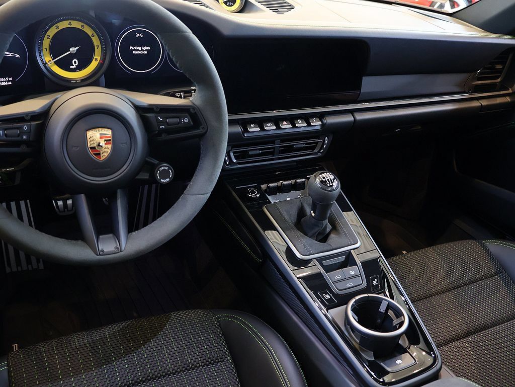 Used 2023 Porsche 911 Carrera T RWD image 6