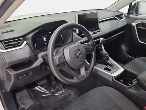 Certified 2025 Toyota RAV4 LE AWD/4WD image 13