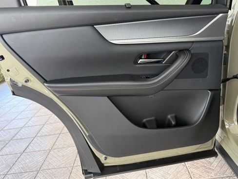 Certified 2025 MAZDA CX-70 Plug-In Hybrid w/ Premium Plus image 26