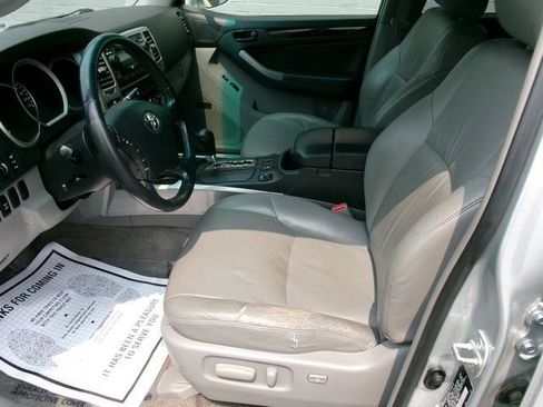 Used 2006 Toyota 4Runner Limited AWD/4WD image 18