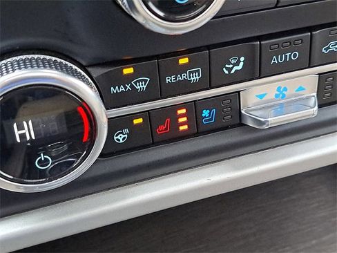 Used 2024 Ford Expedition Max Limited image 15