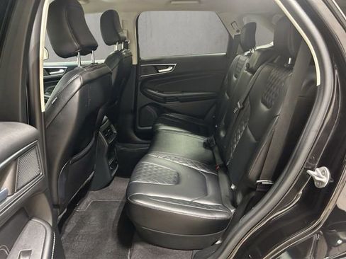 Used 2023 Ford Edge Titanium image 21
