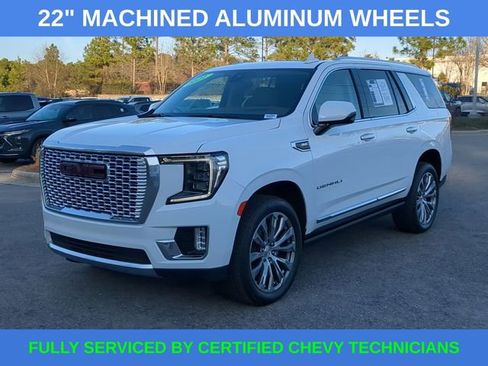 Used 2021 GMC Yukon Denali w/ Denali Premium Package image 10