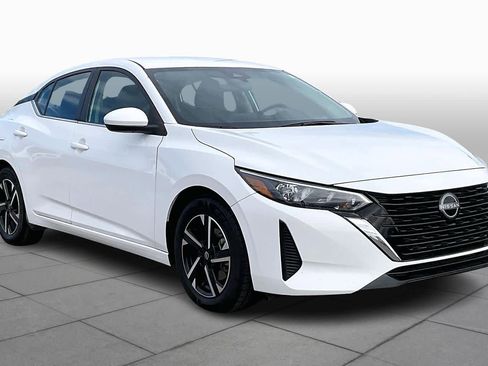 Used 2024 Nissan Sentra SV image 2