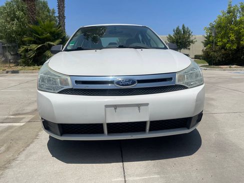 Used 2009 Ford Focus SE FWD image 5