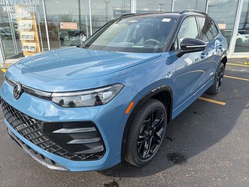 New 2026 Volkswagen Tiguan SE R-Line AWD/4WD image 14