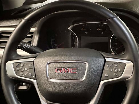 Used 2023 GMC Acadia SLT w/ Elevation Edition image 18