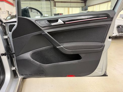 Used 2017 Volkswagen GTI Sport FWD image 17