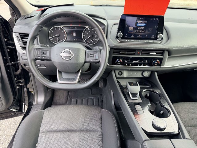 Used 2026 Nissan Rogue SV AWD/4WD image 17