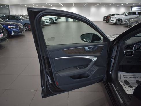 Used 2022 Audi A6 Premium Plus w/ Premium Plus Package AWD/4WD image 10