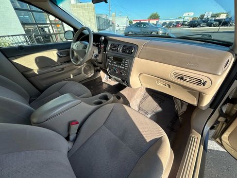 Used 2000 Ford Taurus SE image 8