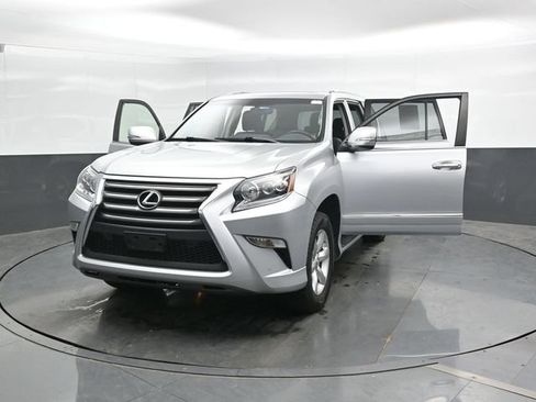 Used 2017 Lexus GX 460 w/ Navigation Package AWD/4WD image 46