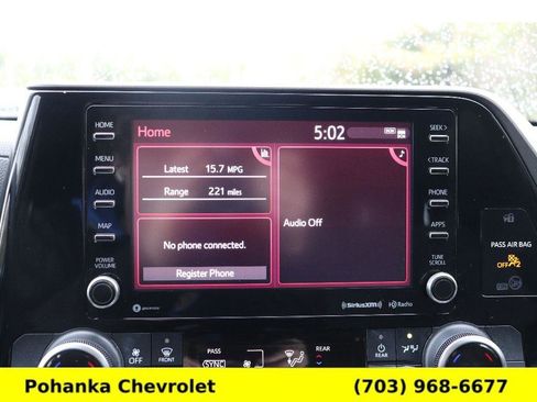 Used 2022 Toyota Highlander LE image 17