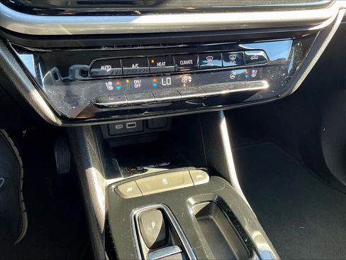 Certified 2023 Chevrolet Bolt EUV LT w/ Convenience Package image 25