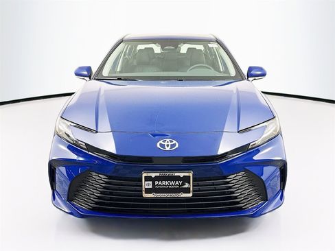 New 2026 Toyota Camry LE image 2