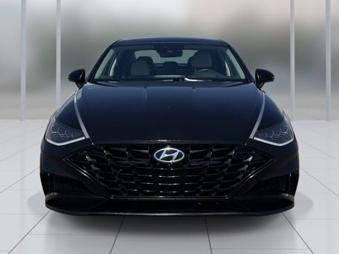 Used 2022 Hyundai Sonata Limited FWD image 9