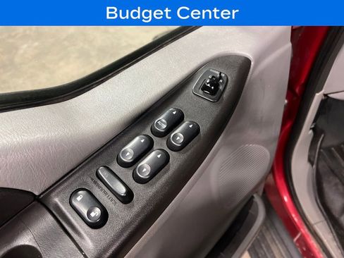 Used 2005 Ford Excursion XLS image 25