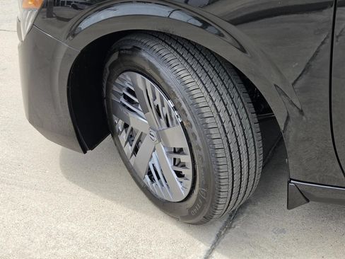New 2027 Nissan Sentra S w/ S Cold Weather Package FWD image 9