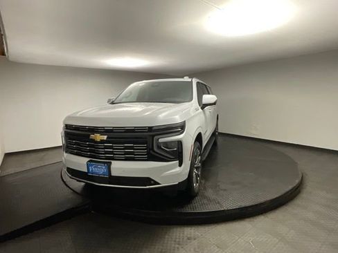 Certified 2026 Chevrolet Suburban High Country image 3