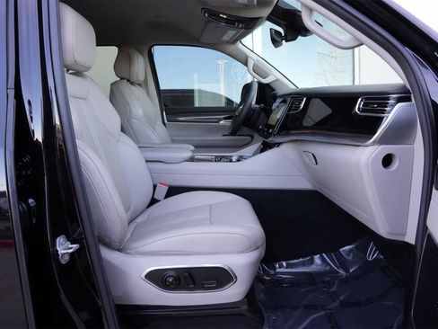 Used 2022 Jeep Wagoneer Series III w/ Convenience Group I image 23