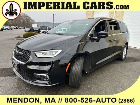 New 2026 Chrysler Pacifica Select FWD image 5
