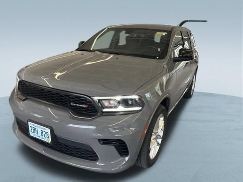 Used 2025 Dodge Durango GT AWD/4WD image 3