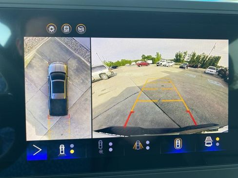 New 2024 Chevrolet Silverado EV W/T image 31