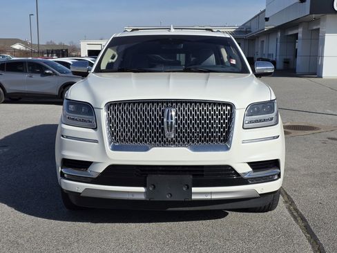 Used 2020 Lincoln Navigator Black Label w/ Cargo Convenience Package image 2