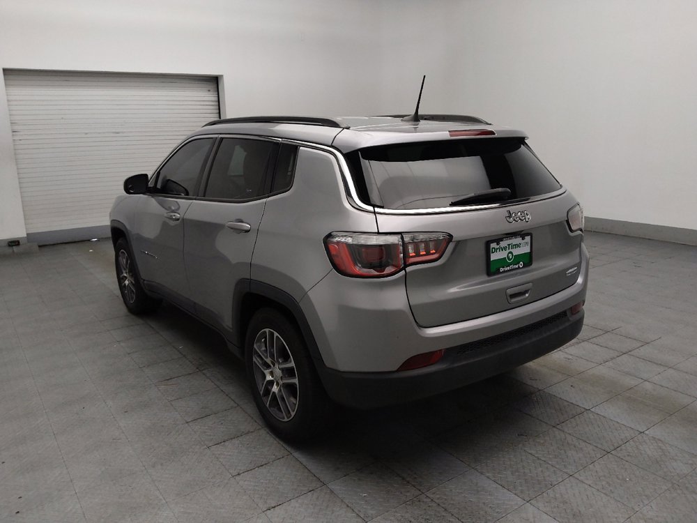 Used 2020 Jeep Compass Latitude w/ Popular Equipment Group FWD image 5
