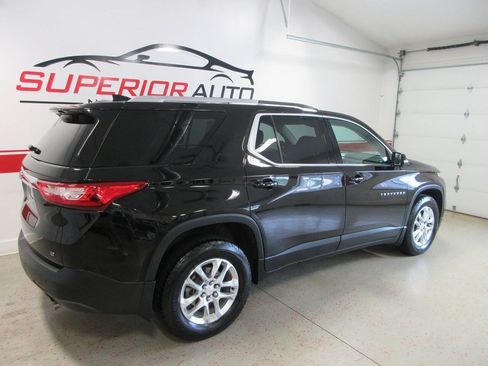 Used 2018 Chevrolet Traverse LT AWD/4WD image 5