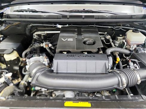 Used 2022 Nissan Frontier Pro-X image 17