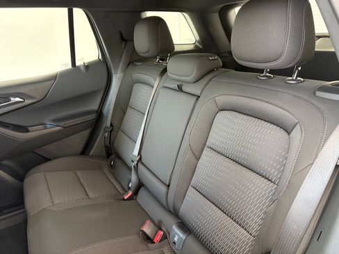 New 2027 Chevrolet Equinox LT w/ LPO, Floor Liner Package FWD image 30