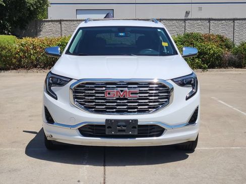 Used 2019 GMC Terrain Denali FWD image 2