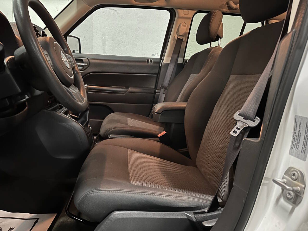 Used 2016 Jeep Patriot Sport w/ Power Value Group FWD image 17
