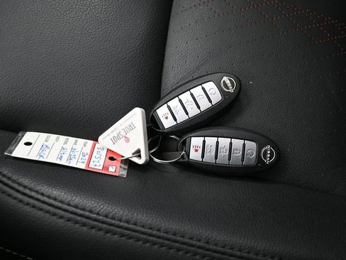 Used 2024 Nissan Altima 2.0 SR FWD image 28
