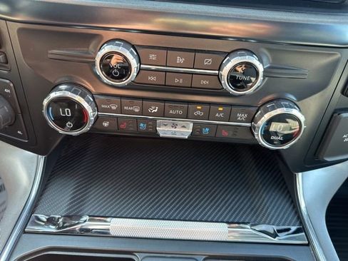 Used 2021 Ford F150 Limited image 41