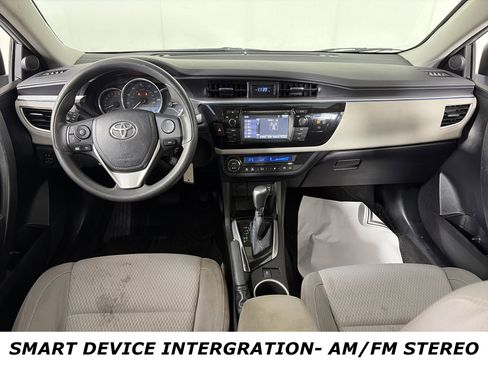 Used 2015 Toyota Corolla LE image 4