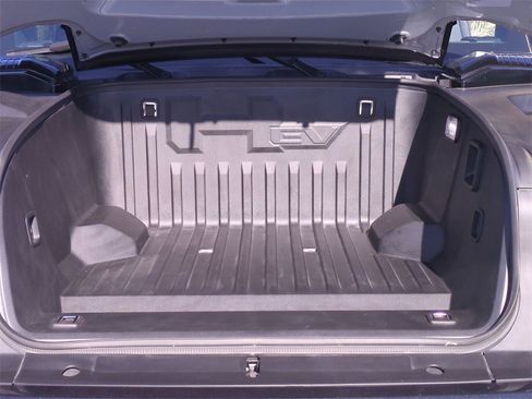 Certified 2024 GMC Hummer EV 2X image 30