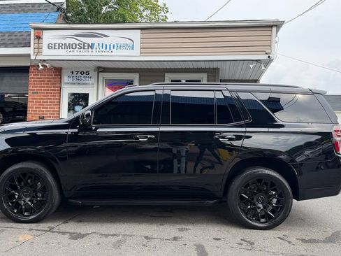 Used 2023 Chevrolet Tahoe RST w/ Luxury Package AWD/4WD image 2