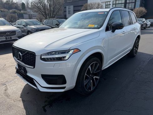 Used 2023 Volvo XC90 T8 Plus w/ Protection Package image 1