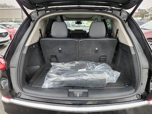 Certified 2023 Acura MDX SH-AWD w/ Technology Package image 8